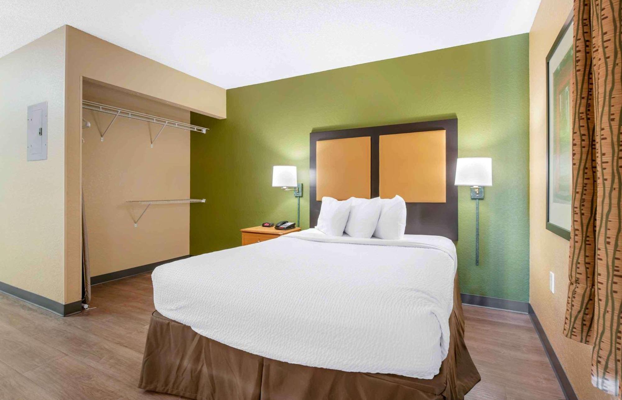 Extended Stay America Select Suites - Jacksonville - Baymeadows Exterior foto