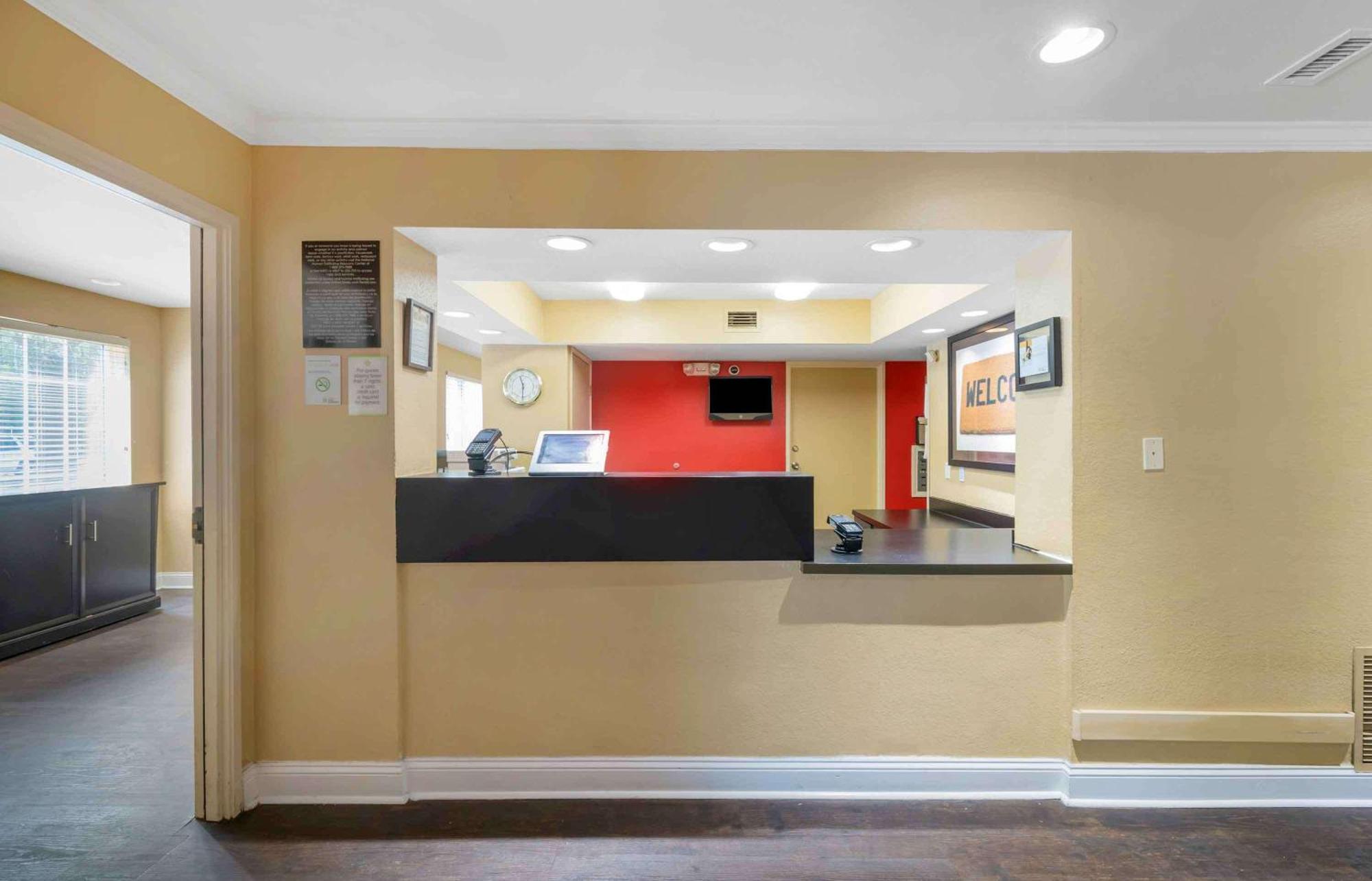 Extended Stay America Select Suites - Jacksonville - Baymeadows Exterior foto